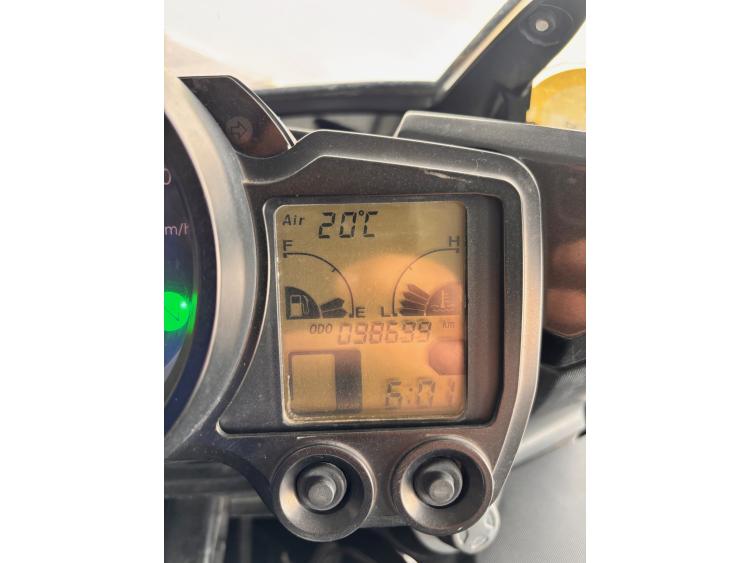 YAMAHA 1300 FJR