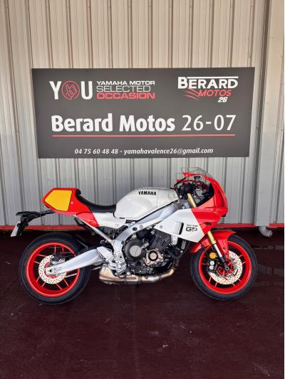 YAMAHA XSR 900 GP