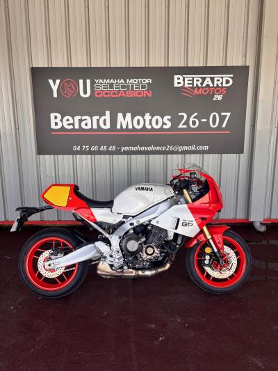 YAMAHA XSR 900 GP