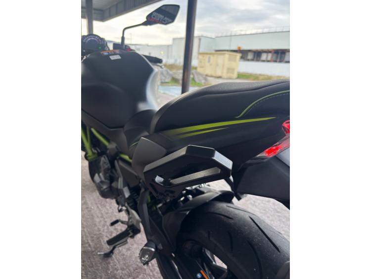 KAWASAKI Z650 - Z650